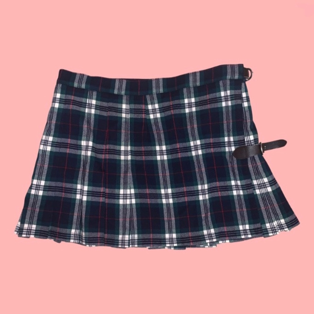 BNWOT brandy melville sof plaid buckle skirt